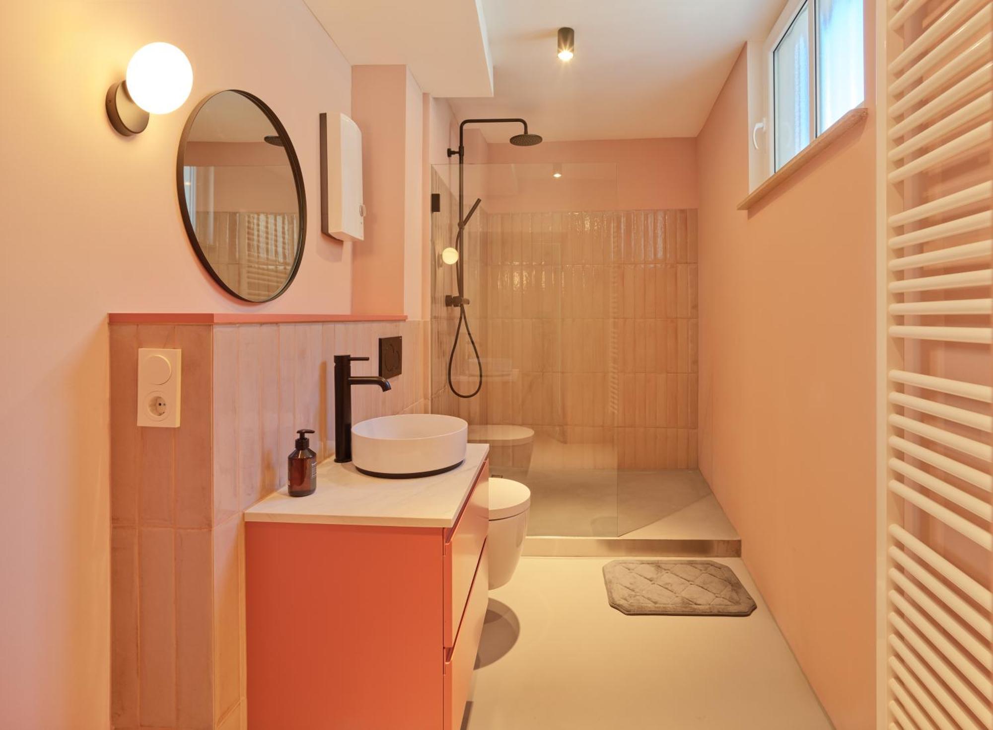 Modernes Flair - Designer-Apartment In Top-Lage - Bis 3 Personen - Wittlich -Zentrum ภายนอก รูปภาพ